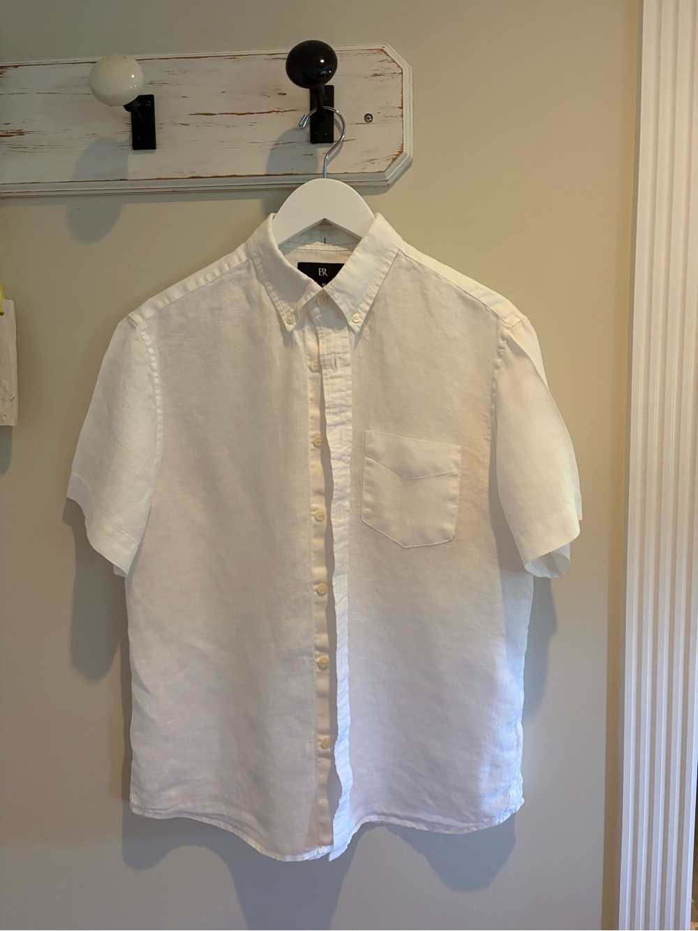 Banana Republic White Short-Sleeve Linen Button-Down Shirt